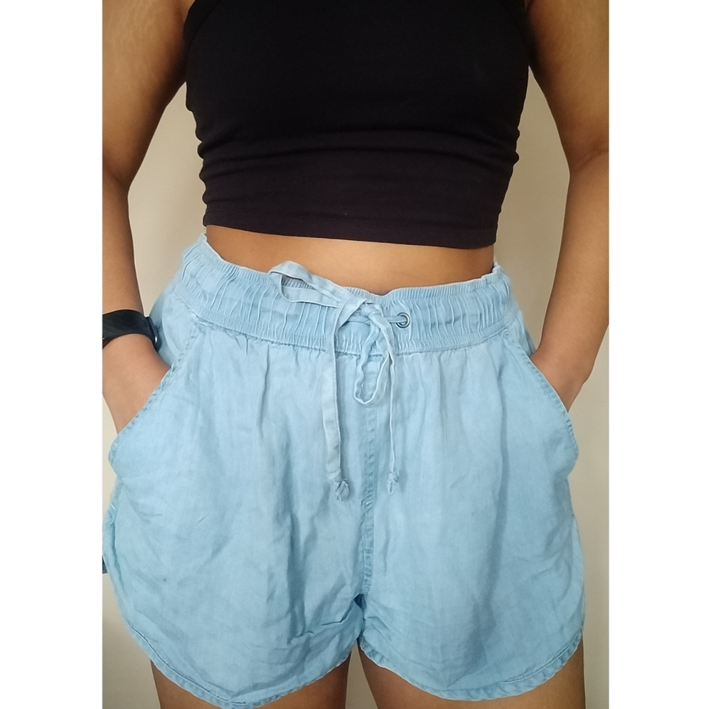 Flowy shorts!